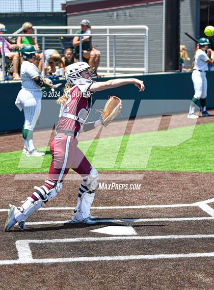 Thumbnail 1 in Franklin vs East Bernard (UIL 3A Region III Semifinal) Game 2 photogallery.