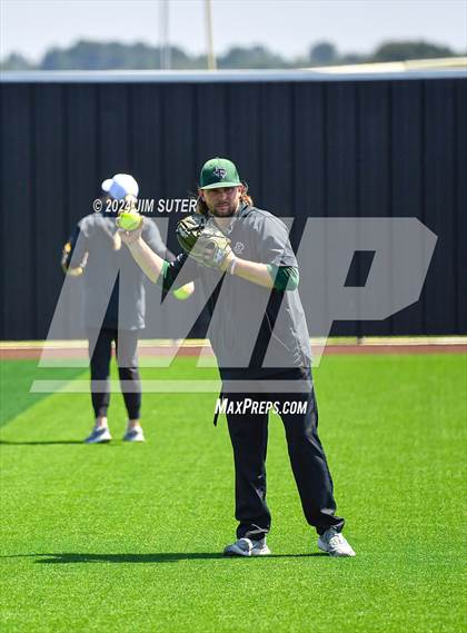 Thumbnail 1 in Franklin vs East Bernard (UIL 3A Region III Semifinal) Game 2 photogallery.