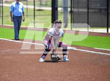 Thumbnail 3 in Franklin vs East Bernard (UIL 3A Region III Semifinal) Game 2 photogallery.