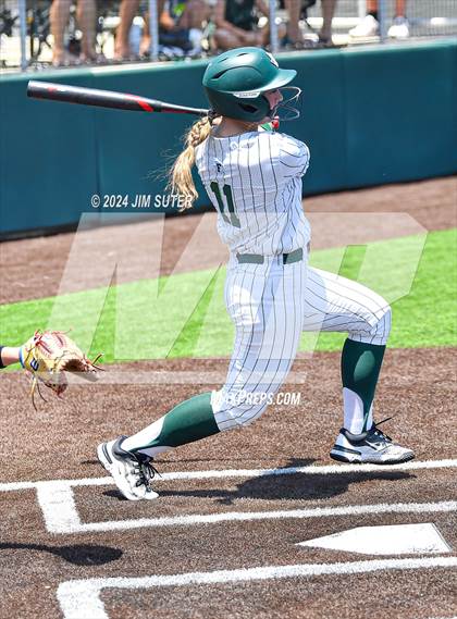 Thumbnail 2 in Franklin vs East Bernard (UIL 3A Region III Semifinal) Game 2 photogallery.