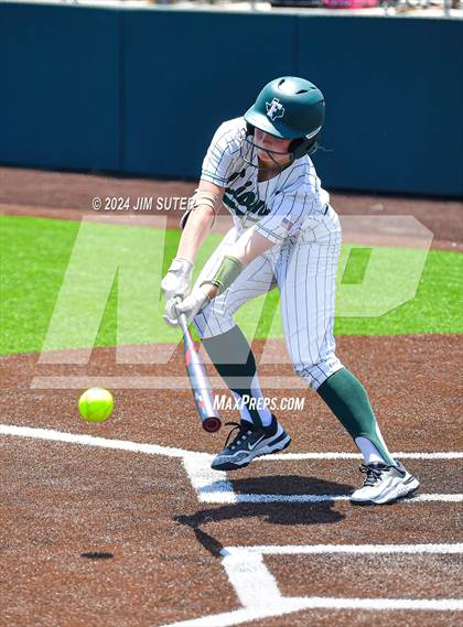 Thumbnail 2 in Franklin vs East Bernard (UIL 3A Region III Semifinal) Game 2 photogallery.
