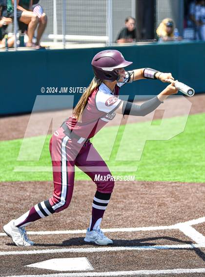 Thumbnail 1 in Franklin vs East Bernard (UIL 3A Region III Semifinal) Game 2 photogallery.