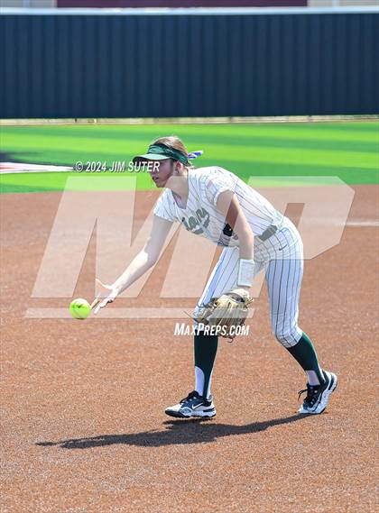 Thumbnail 1 in Franklin vs East Bernard (UIL 3A Region III Semifinal) Game 2 photogallery.