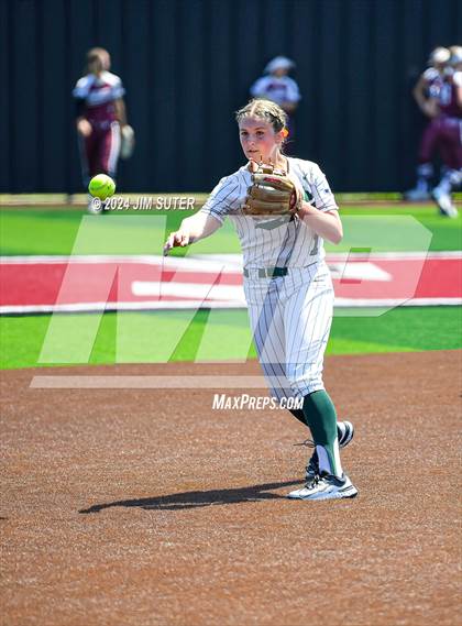 Thumbnail 1 in Franklin vs East Bernard (UIL 3A Region III Semifinal) Game 2 photogallery.