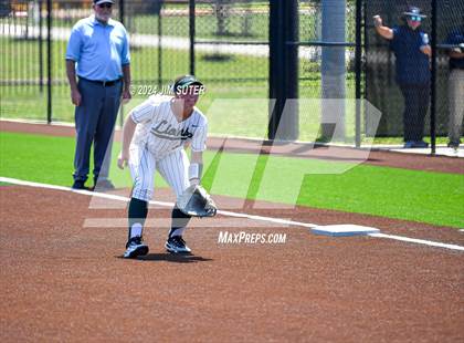 Thumbnail 2 in Franklin vs East Bernard (UIL 3A Region III Semifinal) Game 2 photogallery.