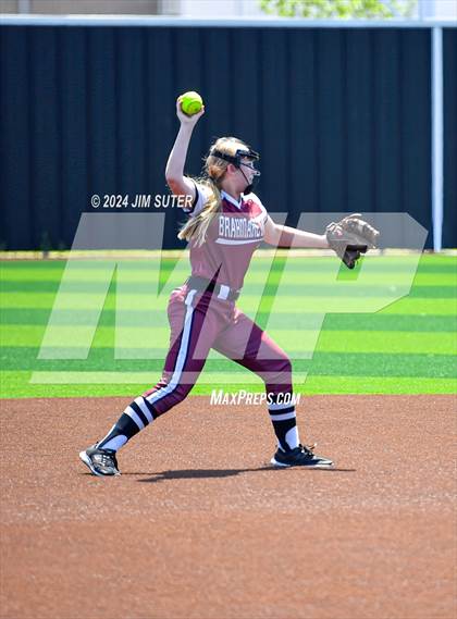Thumbnail 2 in Franklin vs East Bernard (UIL 3A Region III Semifinal) Game 2 photogallery.