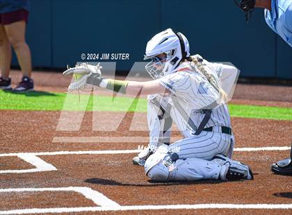 Thumbnail 2 in Franklin vs East Bernard (UIL 3A Region III Semifinal) Game 2 photogallery.