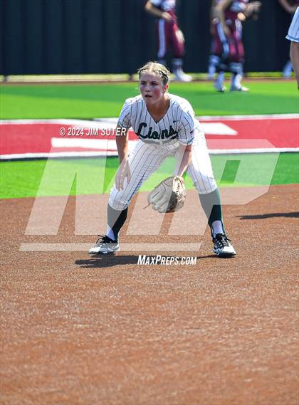 Thumbnail 1 in Franklin vs East Bernard (UIL 3A Region III Semifinal) Game 2 photogallery.