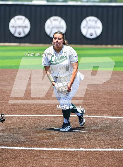 Thumbnail 1 in Franklin vs East Bernard (UIL 3A Region III Semifinal) Game 2 photogallery.