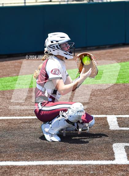 Thumbnail 2 in Franklin vs East Bernard (UIL 3A Region III Semifinal) Game 2 photogallery.