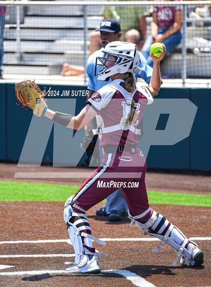 Thumbnail 2 in Franklin vs East Bernard (UIL 3A Region III Semifinal) Game 2 photogallery.