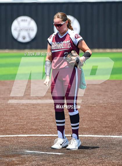 Thumbnail 1 in Franklin vs East Bernard (UIL 3A Region III Semifinal) Game 2 photogallery.
