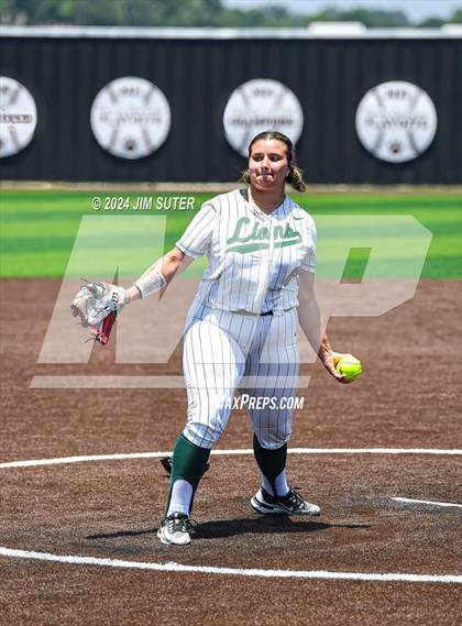 Thumbnail 2 in Franklin vs East Bernard (UIL 3A Region III Semifinal) Game 2 photogallery.
