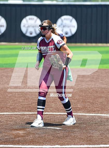 Thumbnail 3 in Franklin vs East Bernard (UIL 3A Region III Semifinal) Game 2 photogallery.