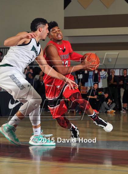 Thumbnail 1 in Jonesboro vs. Chino Hills (MaxPreps Holiday Classic) photogallery.