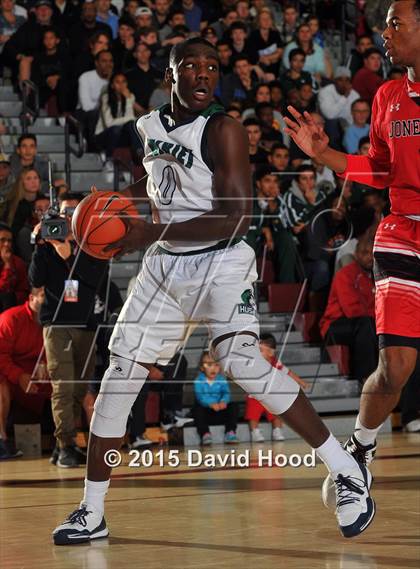 Thumbnail 1 in Jonesboro vs. Chino Hills (MaxPreps Holiday Classic) photogallery.