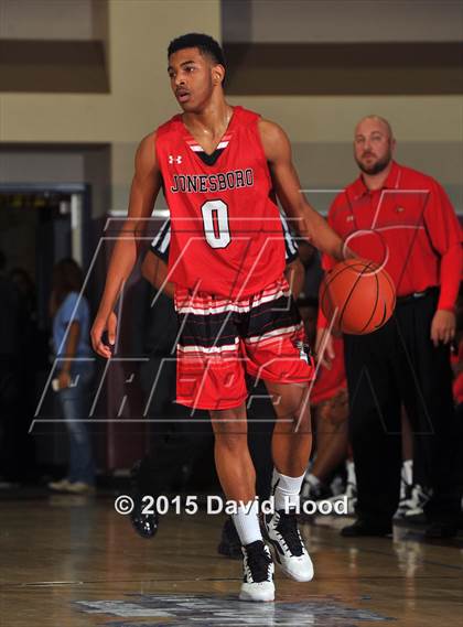 Thumbnail 1 in Jonesboro vs. Chino Hills (MaxPreps Holiday Classic) photogallery.