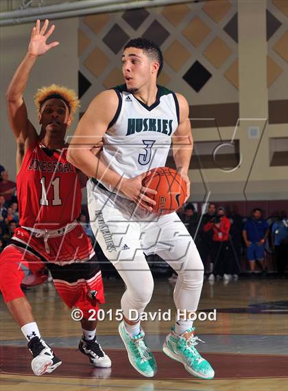 Thumbnail 3 in Jonesboro vs. Chino Hills (MaxPreps Holiday Classic) photogallery.