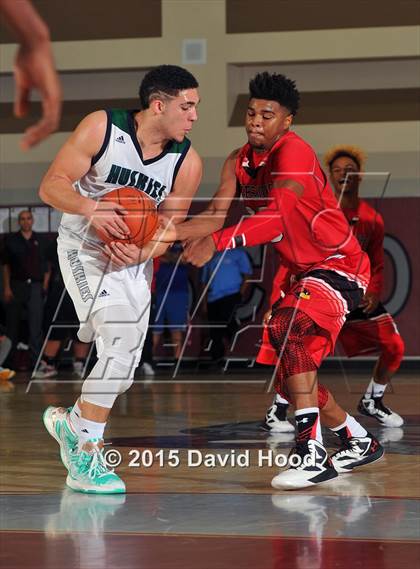 Thumbnail 3 in Jonesboro vs. Chino Hills (MaxPreps Holiday Classic) photogallery.