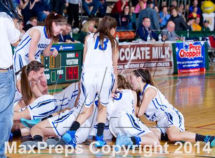 Thumbnail 1 in Hoosic Valley vs. Harpursville (NYSPHSAA Class C Semifinal) photogallery.