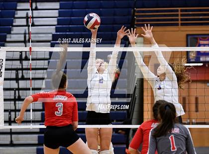 Thumbnail 3 in Arbor View vs. Bishop Gorman (NIAA 4A Sunset Region Tournament) photogallery.