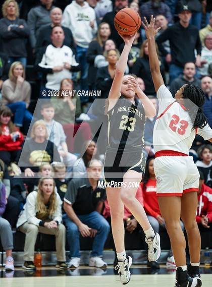 Thumbnail 2 in Fishers vs Noblesville (IHSAA 4A Sectional Semifinal) photogallery.