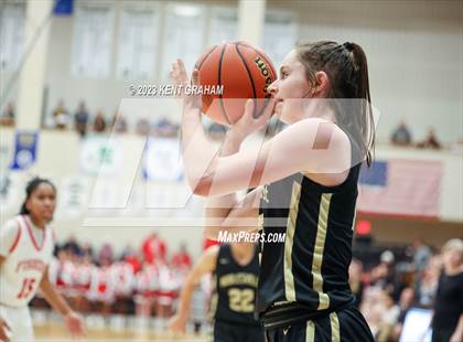 Thumbnail 3 in Fishers vs Noblesville (IHSAA 4A Sectional Semifinal) photogallery.