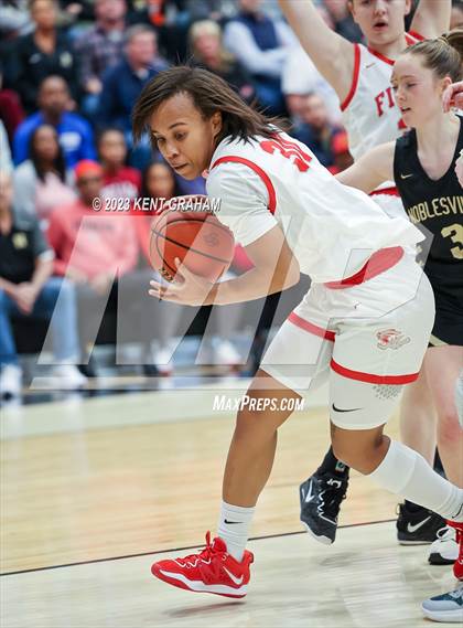 Thumbnail 3 in Fishers vs Noblesville (IHSAA 4A Sectional Semifinal) photogallery.