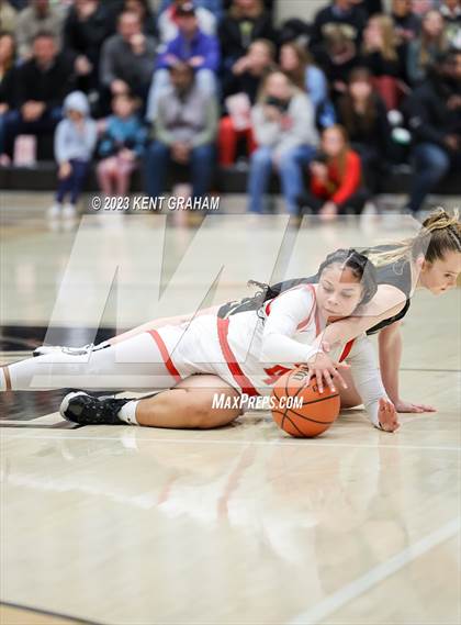 Thumbnail 1 in Fishers vs Noblesville (IHSAA 4A Sectional Semifinal) photogallery.