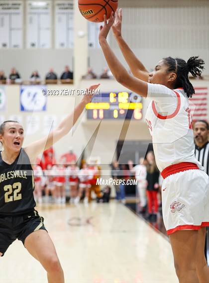 Thumbnail 3 in Fishers vs Noblesville (IHSAA 4A Sectional Semifinal) photogallery.