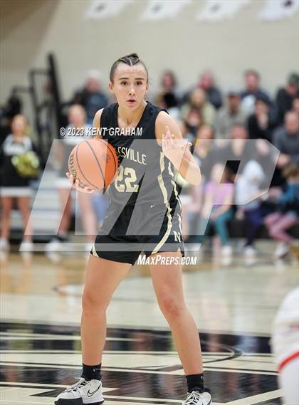 Thumbnail 3 in Fishers vs Noblesville (IHSAA 4A Sectional Semifinal) photogallery.