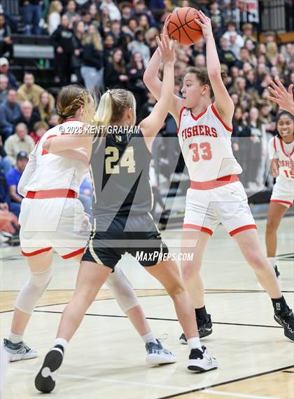 Thumbnail 2 in Fishers vs Noblesville (IHSAA 4A Sectional Semifinal) photogallery.