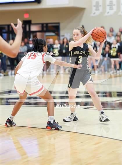 Thumbnail 3 in Fishers vs Noblesville (IHSAA 4A Sectional Semifinal) photogallery.