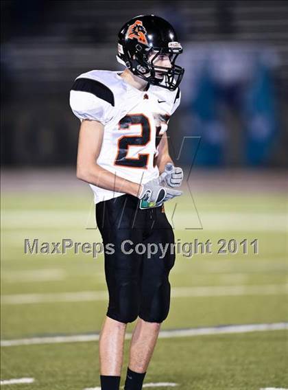 Thumbnail 2 in Wyatt vs. Aledo (4A Region 1 Bi-District Playoffs) photogallery.