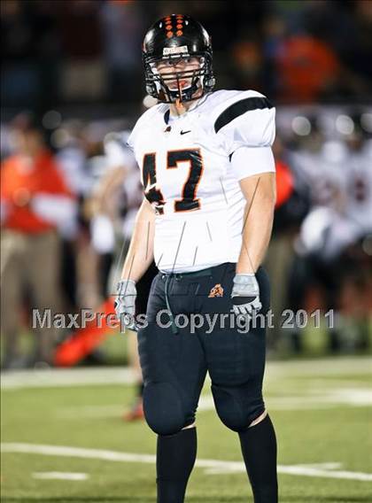 Thumbnail 1 in Wyatt vs. Aledo (4A Region 1 Bi-District Playoffs) photogallery.