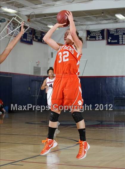 Thumbnail 3 in Poly vs. Bellarmine-Jefferson (CIF SS Playoffs) photogallery.