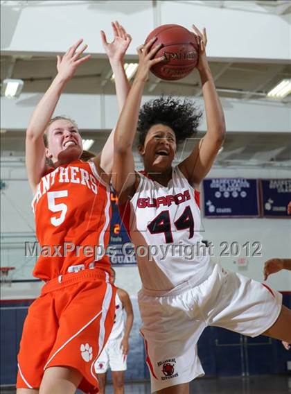 Thumbnail 2 in Poly vs. Bellarmine-Jefferson (CIF SS Playoffs) photogallery.