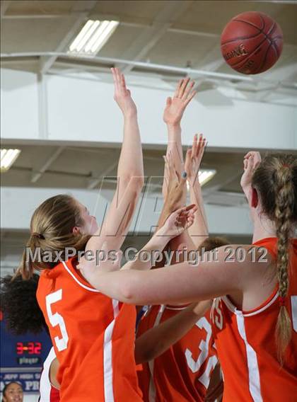 Thumbnail 3 in Poly vs. Bellarmine-Jefferson (CIF SS Playoffs) photogallery.