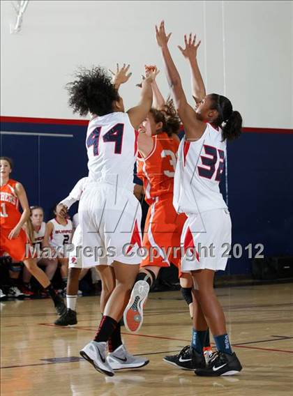 Thumbnail 1 in Poly vs. Bellarmine-Jefferson (CIF SS Playoffs) photogallery.