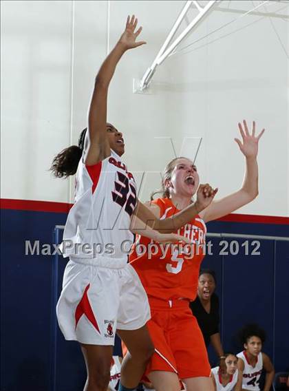 Thumbnail 3 in Poly vs. Bellarmine-Jefferson (CIF SS Playoffs) photogallery.