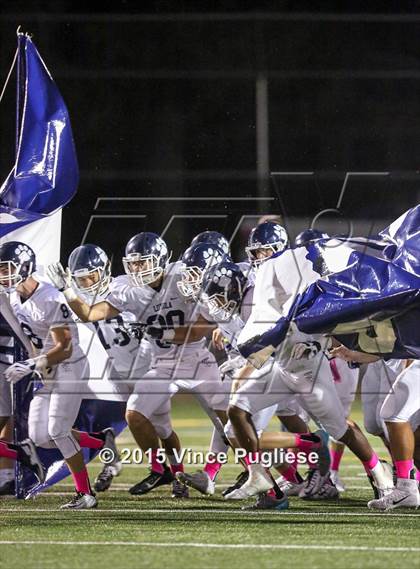 Thumbnail 2 in Loyola @ Crespi photogallery.