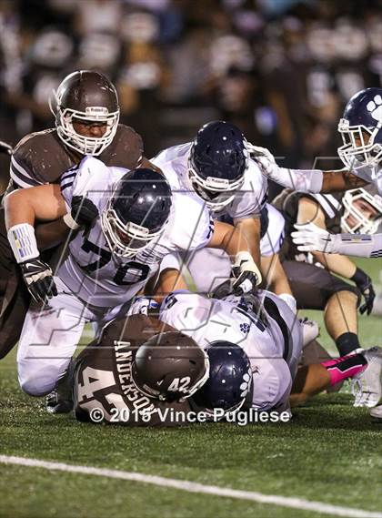 Thumbnail 2 in Loyola @ Crespi photogallery.