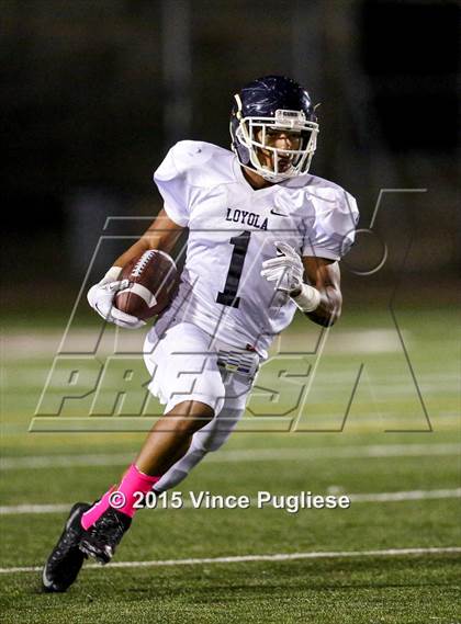 Thumbnail 1 in Loyola @ Crespi photogallery.