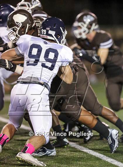 Thumbnail 2 in Loyola @ Crespi photogallery.