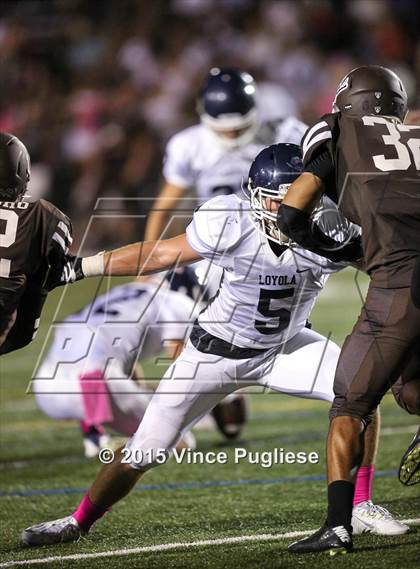 Thumbnail 3 in Loyola @ Crespi photogallery.