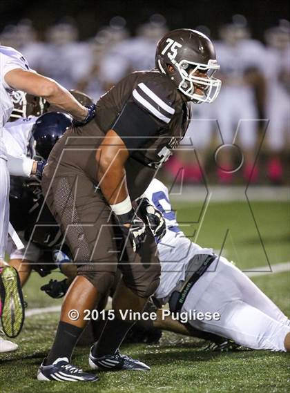 Thumbnail 3 in Loyola @ Crespi photogallery.