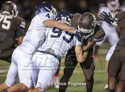 Thumbnail 2 in Loyola @ Crespi photogallery.