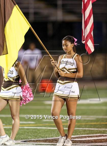 Thumbnail 2 in Loyola @ Crespi photogallery.
