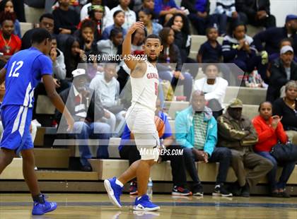 Thumbnail 3 in Serra vs. George Washington Prep photogallery.