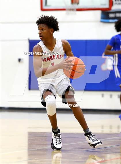Thumbnail 1 in Serra vs. George Washington Prep photogallery.